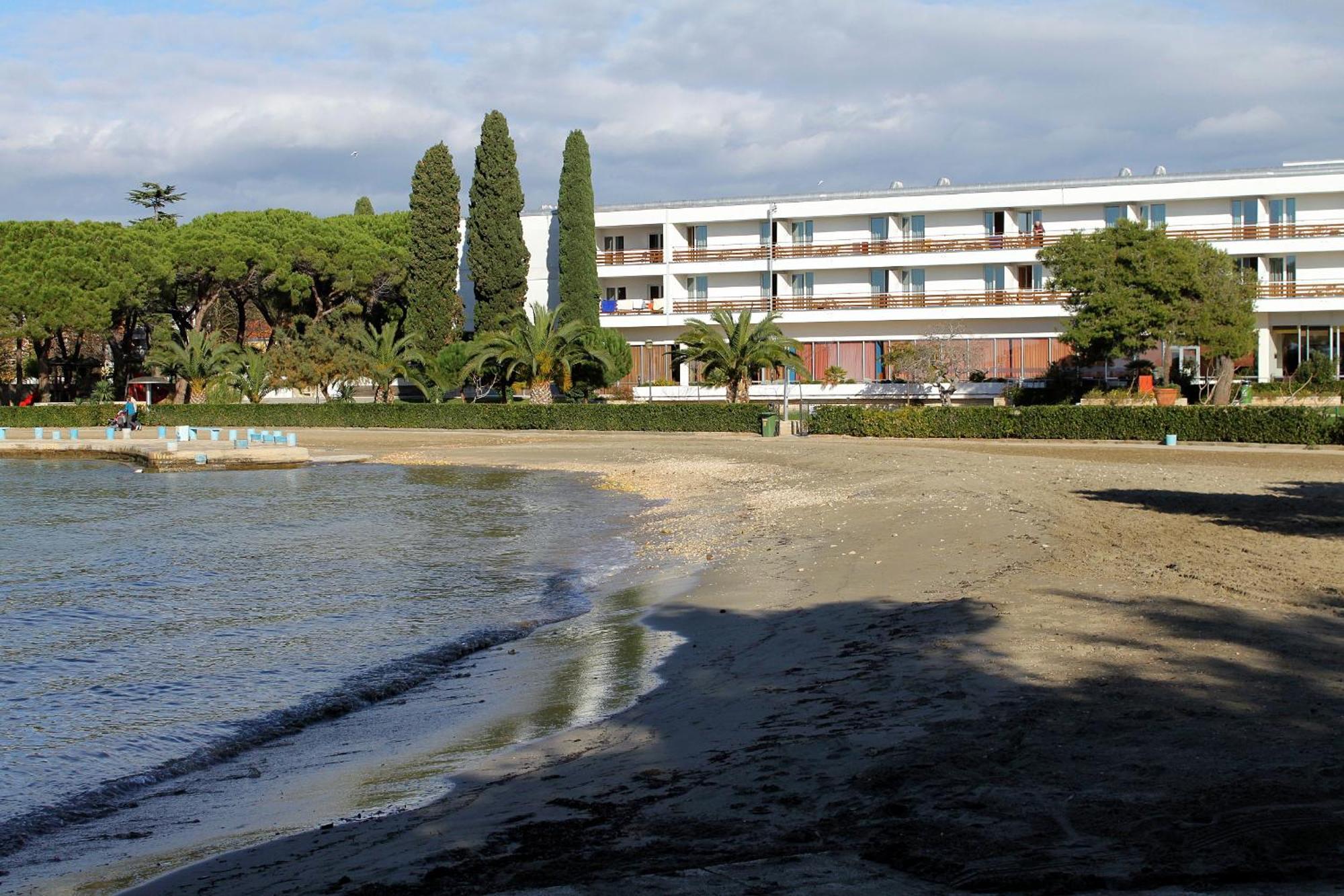 Family Friendly Apartments With A Swimming Pool Zadar - 18098 Εξωτερικό φωτογραφία