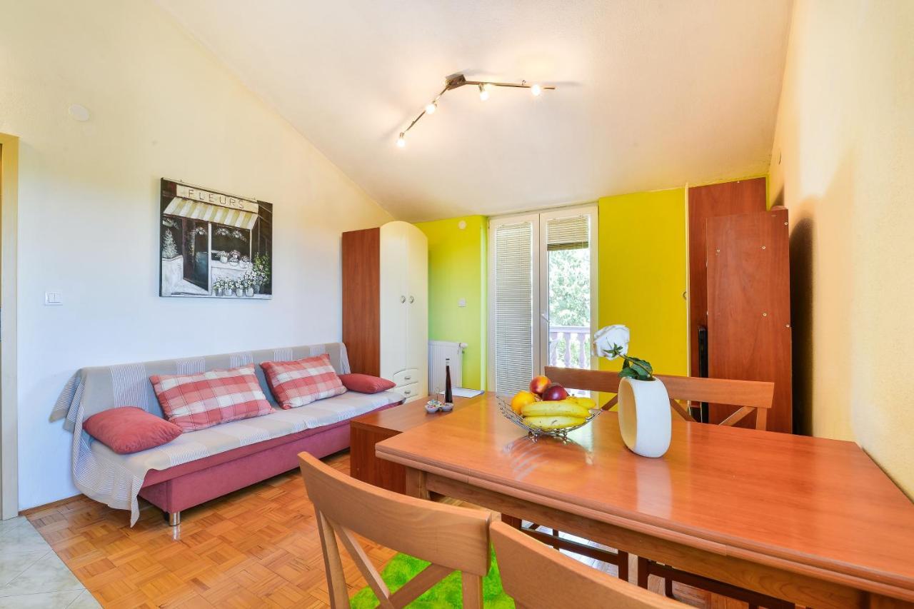 Family Friendly Apartments With A Swimming Pool Zadar - 18098 Εξωτερικό φωτογραφία