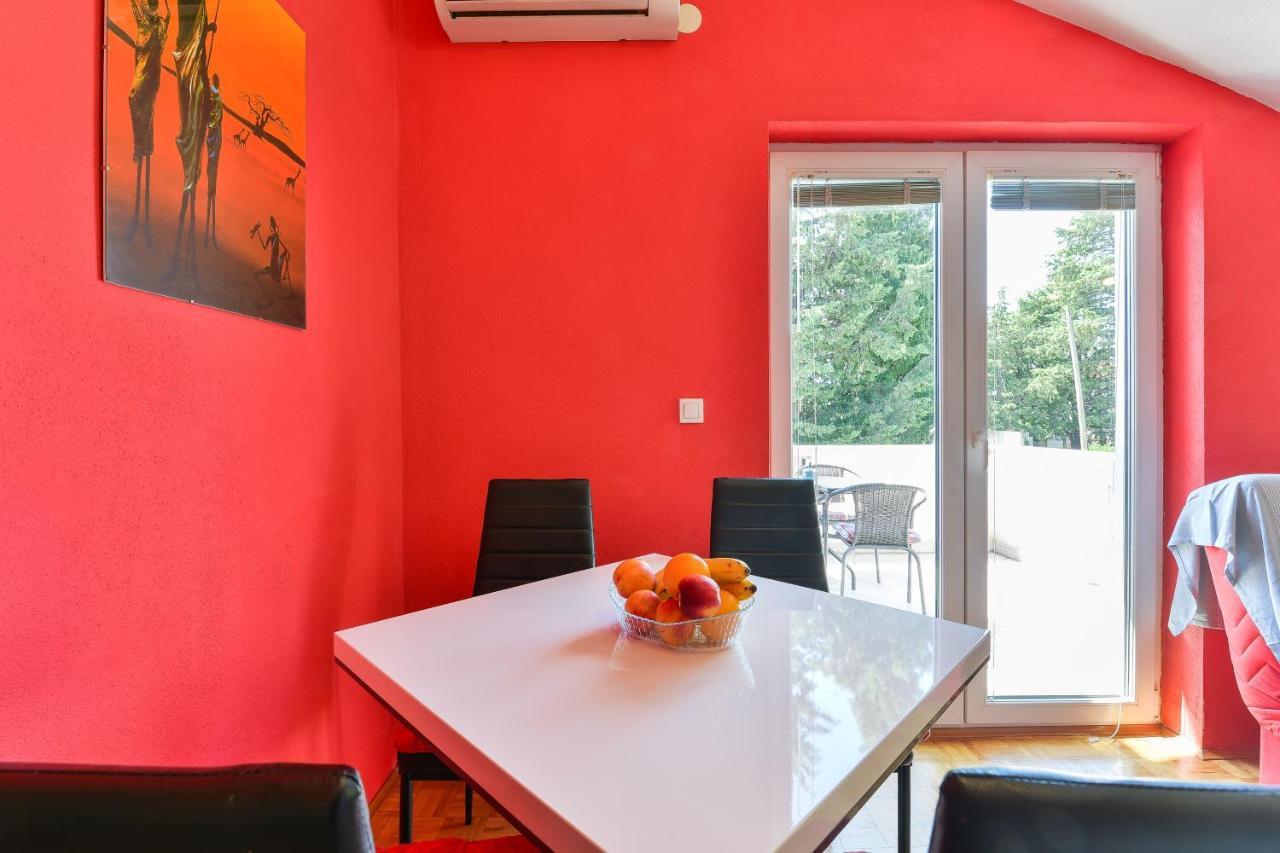 Family Friendly Apartments With A Swimming Pool Zadar - 18098 Εξωτερικό φωτογραφία